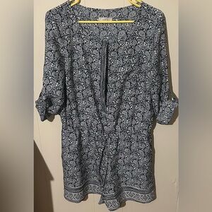 Loft Size 6 Black & White 3/4 sleeve Romper